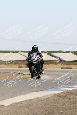 media/Sep-01-2025-Lets Ride (Mon) [[4370d11284]]/B Group/1220pm (Wheelie Bump)/
